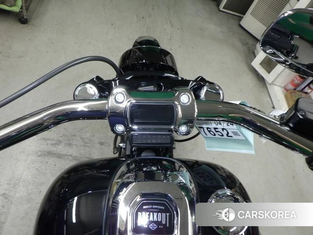 Проданный Harley-Davidson Softail Breakout FXBR 1920 id 3945587 из Японии, фото 9