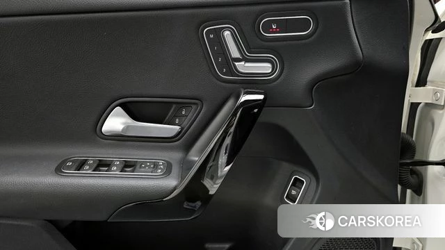 Mercedes-Benz A-Class W177 id 3866805 из Кореи 9