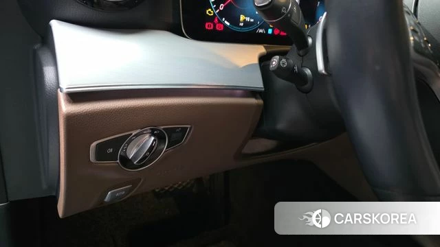 Mercedes-Benz E-Class W213 id 3904544 из Кореи 9