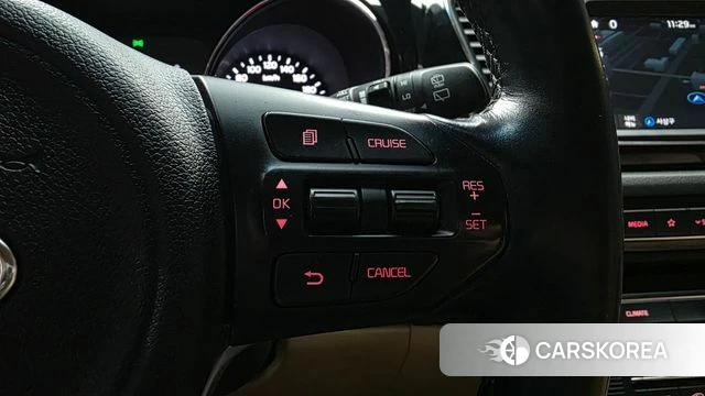 Kia All New Carnival id 4543783 из Кореи 9