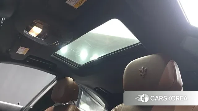 Maserati Ghibli id 3709274 из Кореи 9