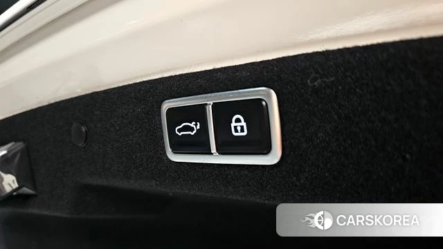 Hyundai Grandeur Hybrid (GN7) id 4336865 из Кореи 9