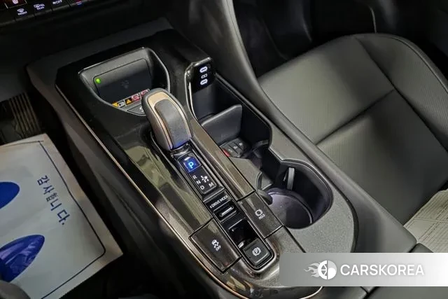 Toyota Crown Crossover id 3732225 из Кореи 9