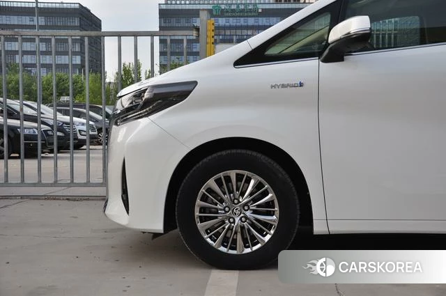Toyota Elfa id 4297779 из Китая 9