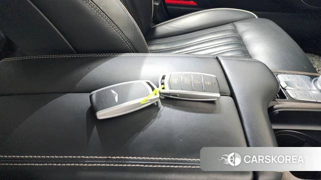 Genesis G90 id 4536152 из Кореи 9