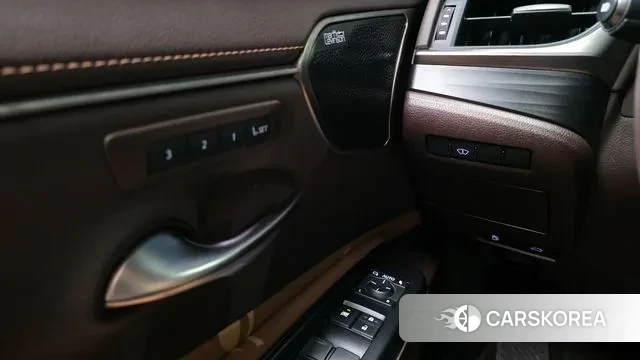 Lexus ES300h 7th generation id 3330488 из Кореи 9