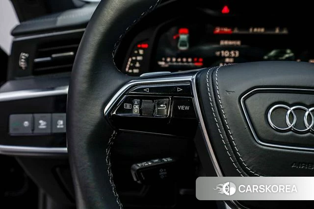 Audi A7L id 4275593 из Китая 9