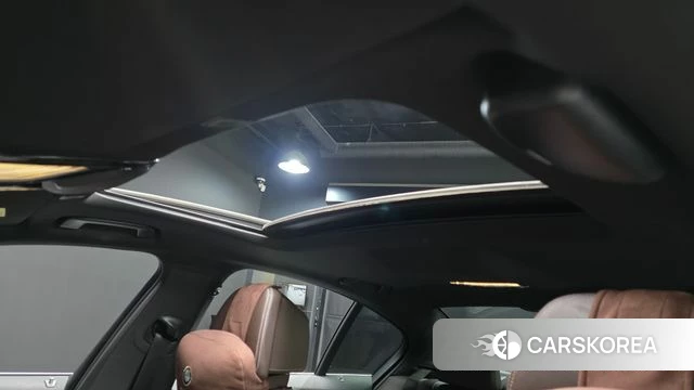 BMW 5 Series (G30) id 3843812 из Кореи 9