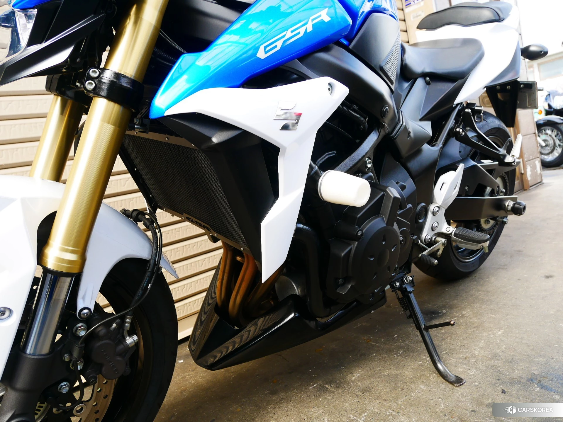 Проданный Suzuki GSR750 ABS id 4380036 из Японии, фото 9