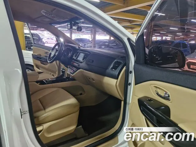 Kia All New Carnival id 2835103 из Кореи 9