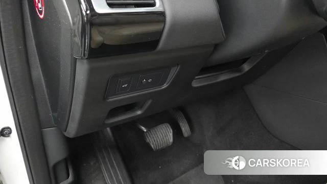Land Rover Discovery 5 id 4780671 из Кореи 9