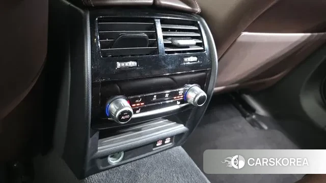 BMW 5 Series (G30) id 3037491 из Кореи 9