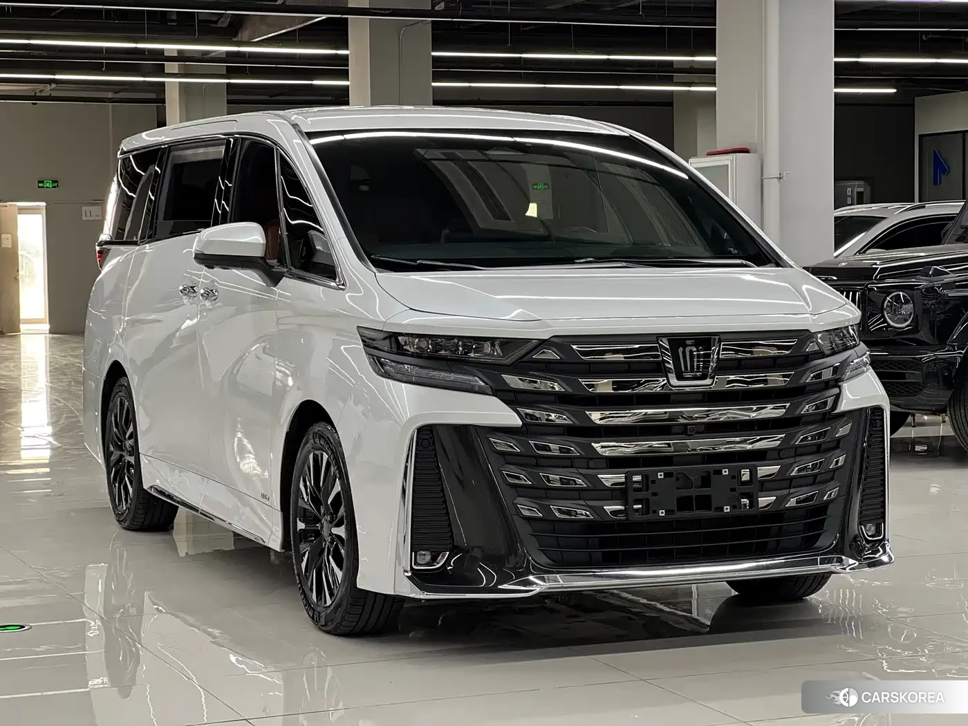 Toyota Vellfire id 4601836 из Китая 9