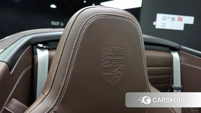 Porsche 911(992) id 4571255 из Кореи 9