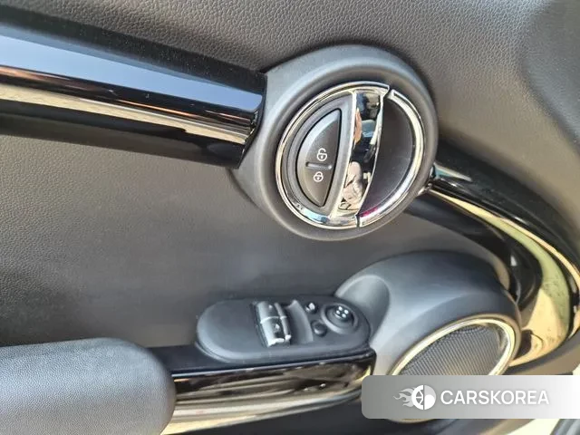 Mini Cooper S id 3757046 из Кореи 9