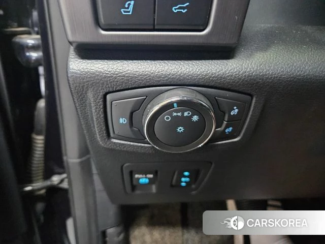 Ford Expeditation id 4624809 из Кореи 9