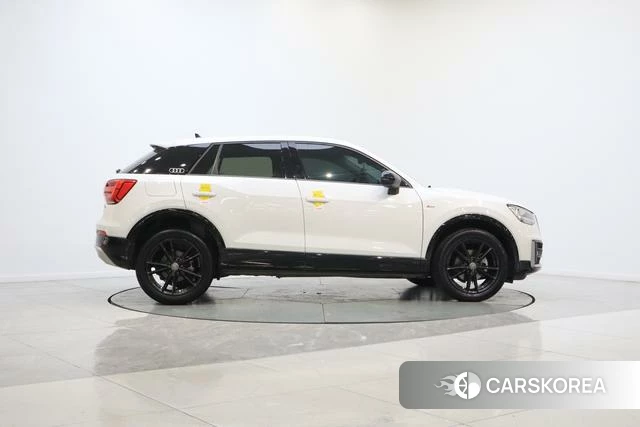 Audi Q2L id 4257721 из Китая 9