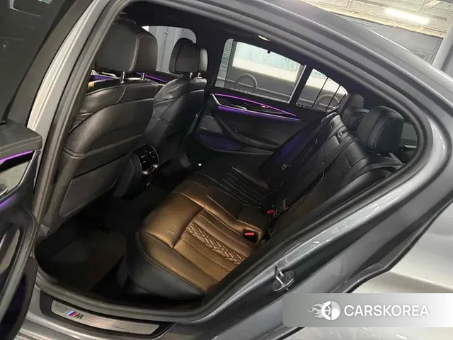 BMW 5 Series (G30) id 2979157 из Кореи 9