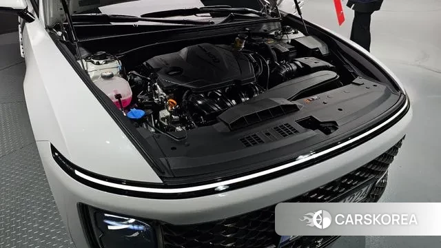 Hyundai Grandeur (GN7) id 3251689 из Кореи 9