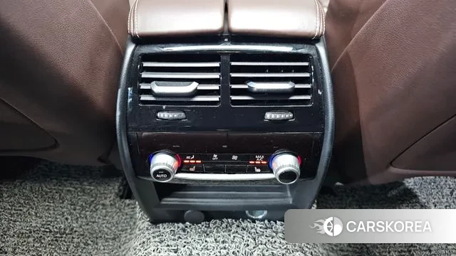 BMW 5 Series (G30) id 3474423 из Кореи 9