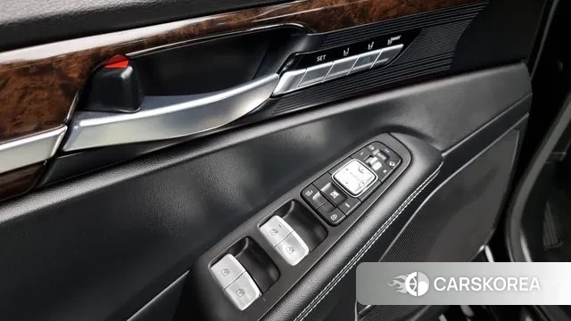 Genesis G90 id 3264698 из Кореи 9