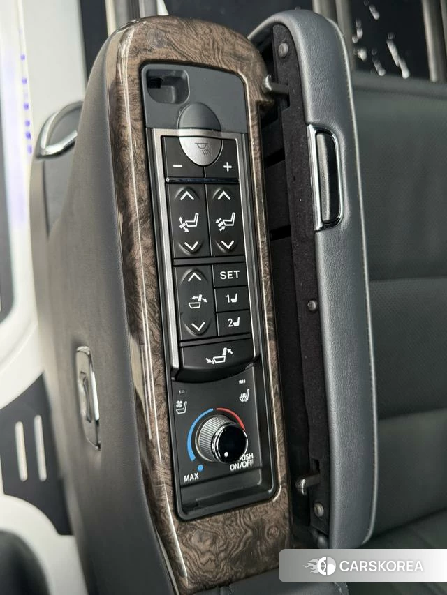Toyota Elfa id 4353444 из Китая 9