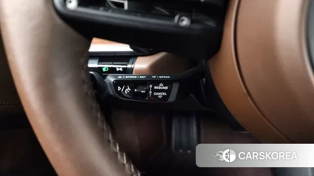 Porsche 911(992) id 3374010 из Кореи 9