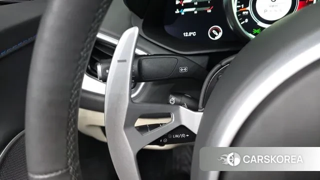 Aston Martin Vantage 2nd Generation id 3599871 из Кореи 9