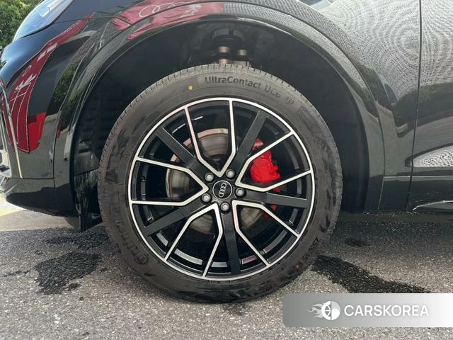 Audi Q5L id 4265058 из Китая 9