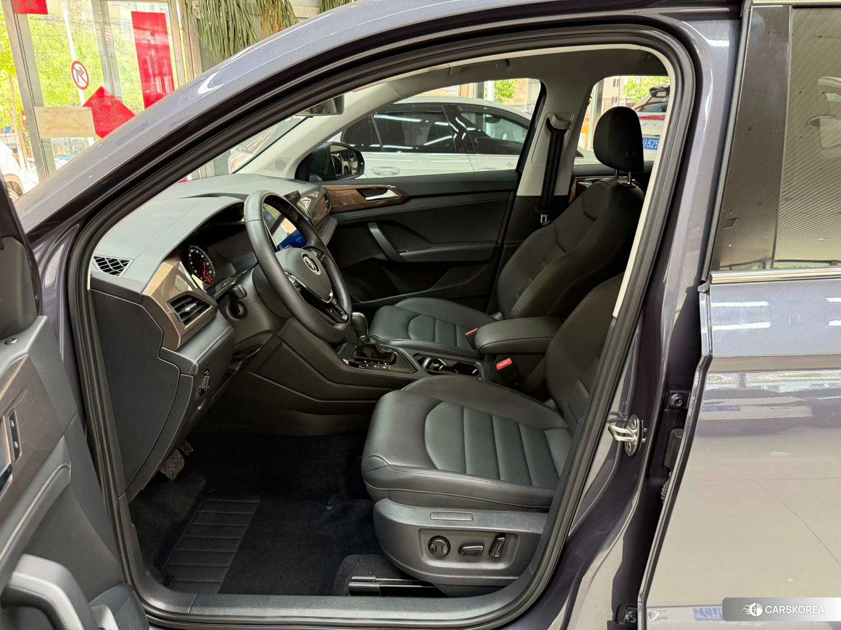 Volkswagen Tuyue id 4487187 из Китая 9