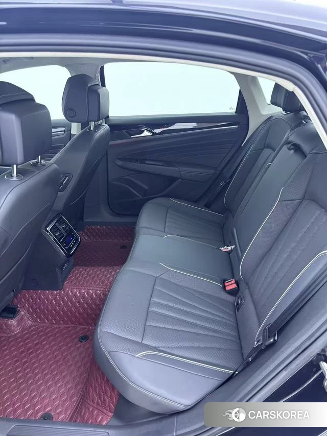 Volkswagen Passat id 4259134 из Китая 9