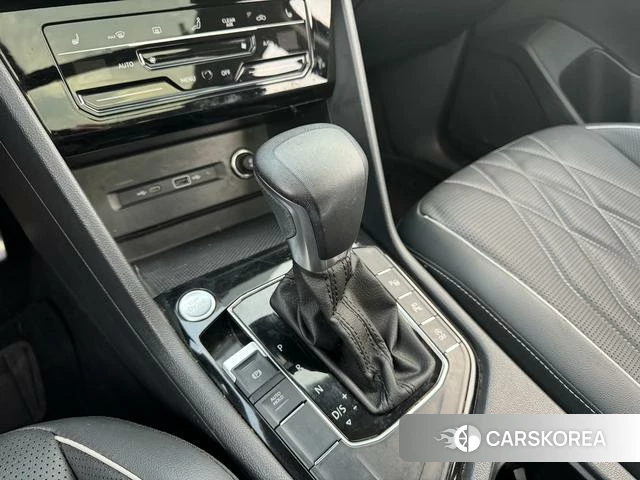 Volkswagen Tiguan L id 4275796 из Китая 9