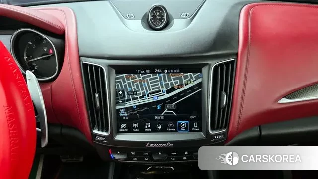 Maserati Levante id 3772400 из Кореи 9