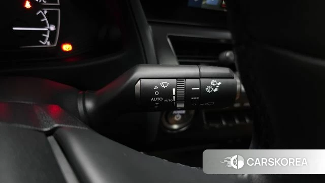 Lexus UX250h id 3786768 из Кореи 9