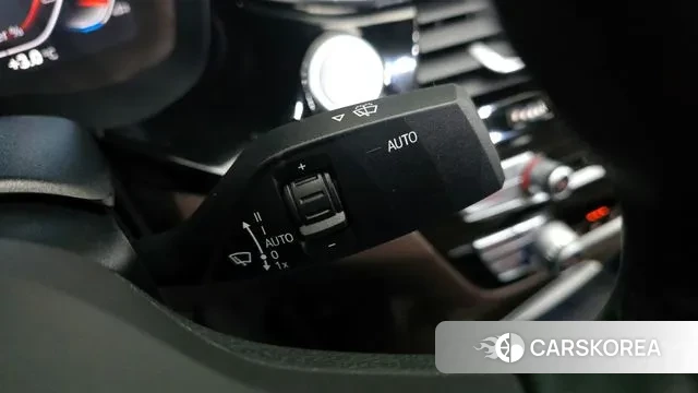 BMW 5 Series (G30) id 3479386 из Кореи 9