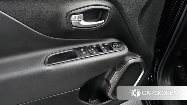 Jeep Renegade id 3469097 из Кореи 9