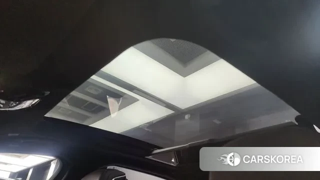 BMW 7 Series (G70) id 3410619 из Кореи 9