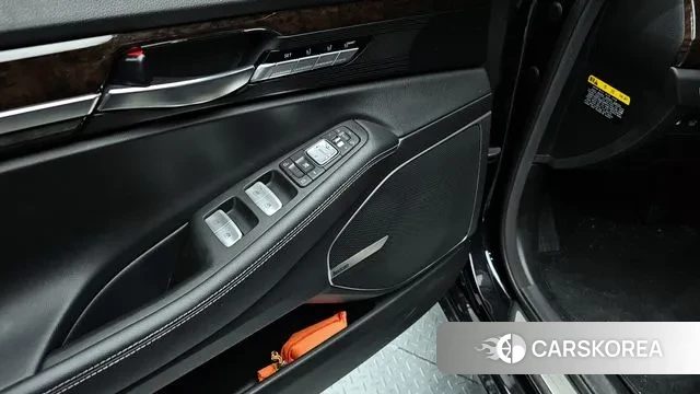 Genesis G90 id 3588147 из Кореи 9