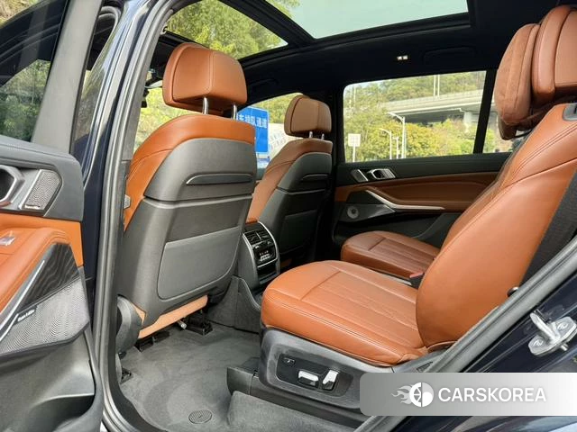 BMW X7 id 4274698 из Китая 9