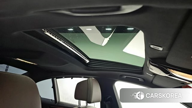 BMW 5 Series (G30) id 4201517 из Кореи 9