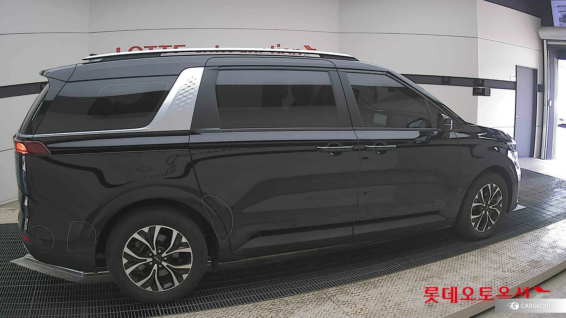Kia Carnival id 4347393 из Кореи 9