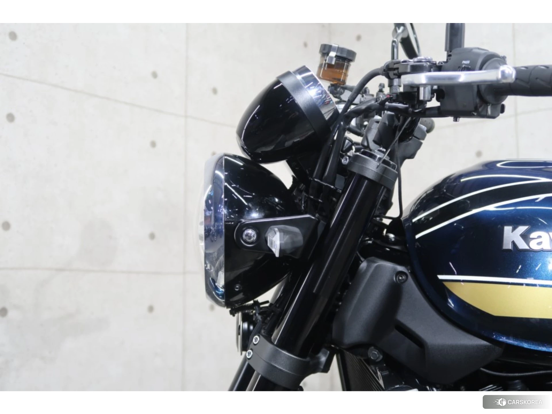 Kawasaki Z900RS id 4185392 из Японии 9