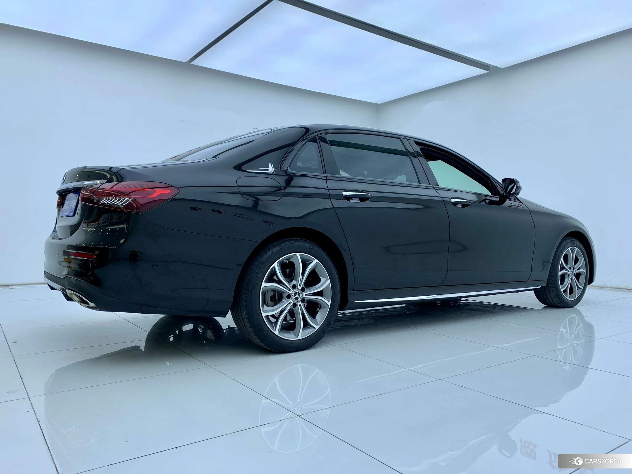 Mercedes-Benz E-class id 4426603 из Китая 9