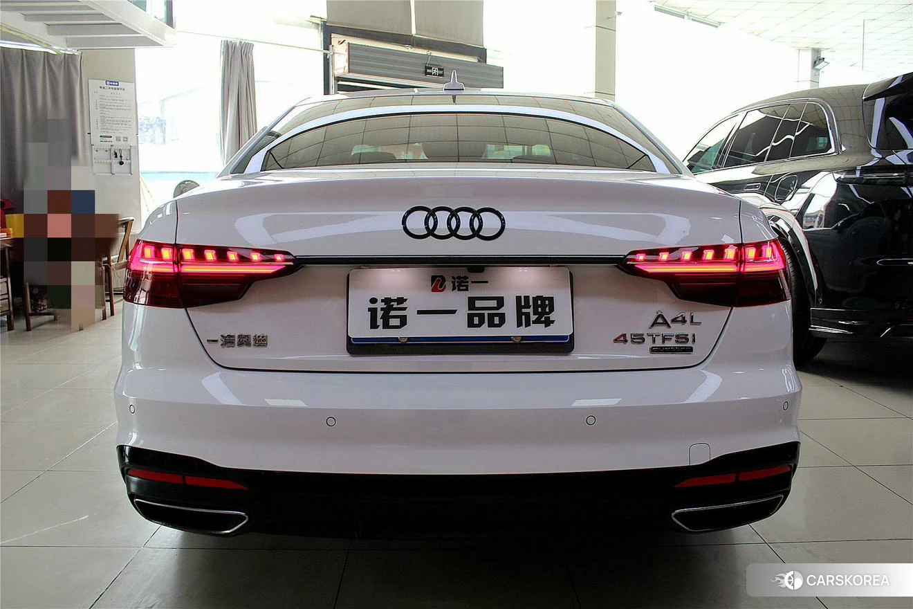 Audi A4L id 4505001 из Китая 9