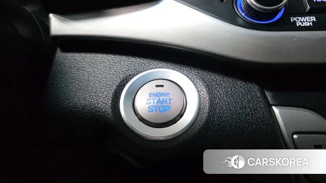 Hyundai Avante AD id 3391631 из Кореи 9