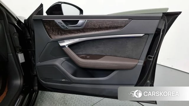 Audi A7 (4K) id 4366342 из Кореи 9
