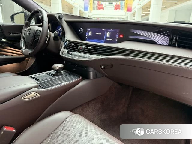 Lexus LS id 4254666 из Китая 9