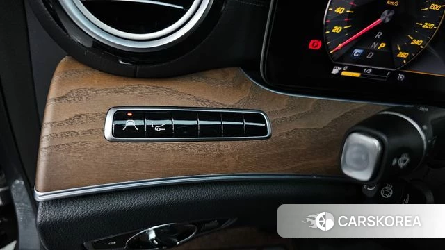 Mercedes-Benz E-Class W213 id 4595806 из Кореи 9
