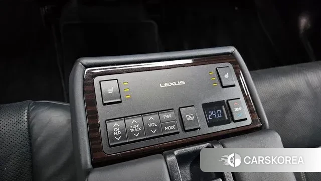 Lexus New ES300h id 3434757 из Кореи 9