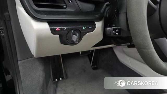 Porsche 911(992) id 4623699 из Кореи 9